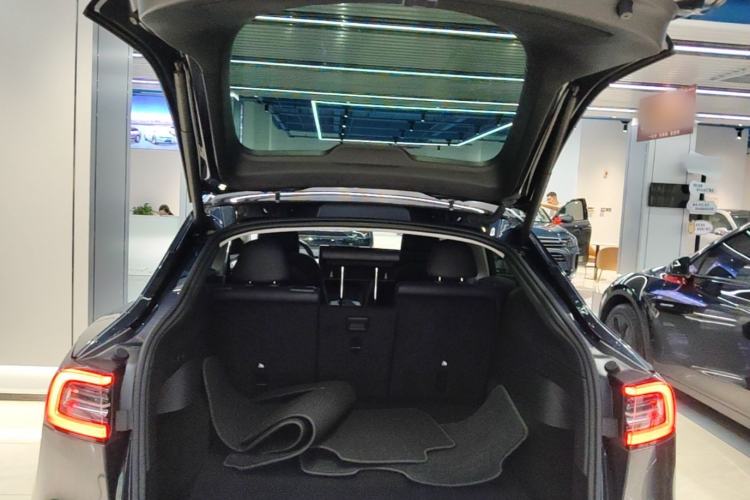Used Tesla Model Y 2024 Rear-Wheel-Drive Version Trunk
