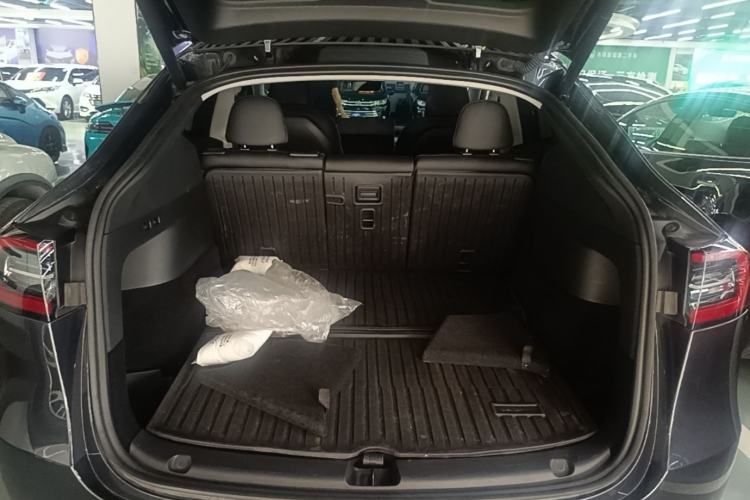 Used Tesla Model Y 2024 Rear-Wheel-Drive Version Trunk