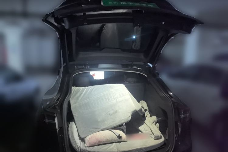 Used Tesla Model Y 2024 Rear-Wheel-Drive Version Trunk