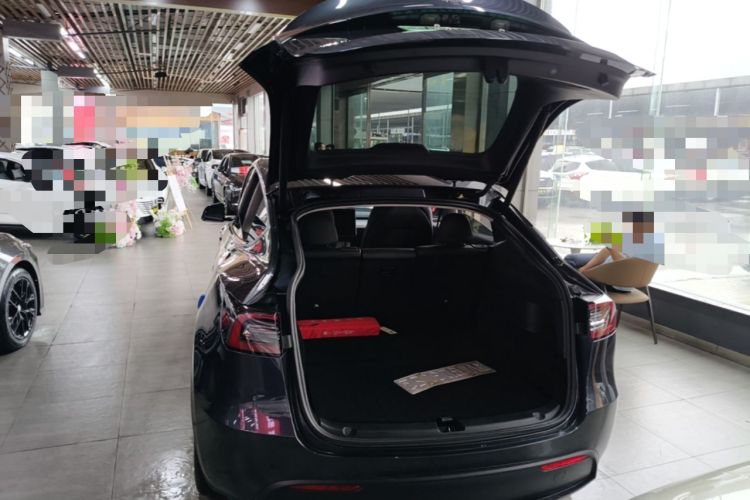 Used Tesla Model Y 2024 Rear-Wheel-Drive Version Trunk