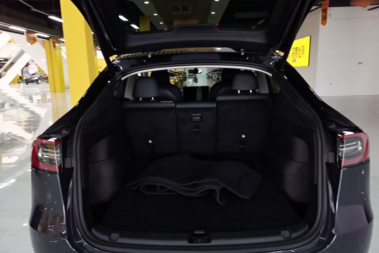 Used Tesla Model Y 2024 Rear-Wheel-Drive Version Trunk