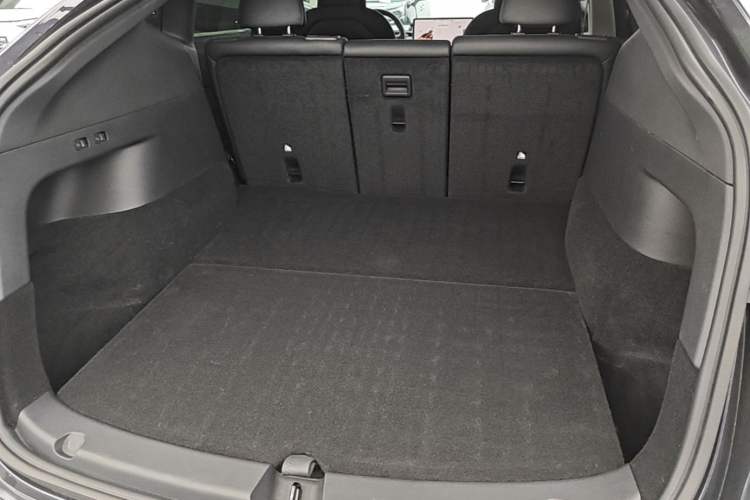 Used Tesla Model Y 2024 Rear-Wheel-Drive Version Trunk