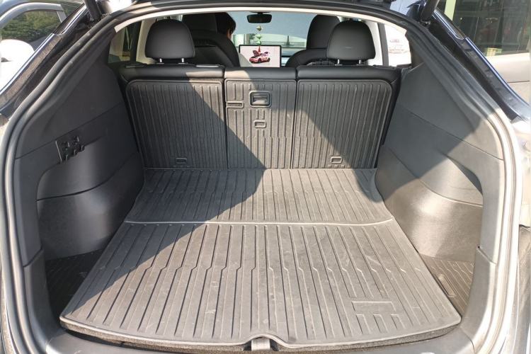 Used Tesla Model Y 2024 Rear-Wheel-Drive Version Trunk