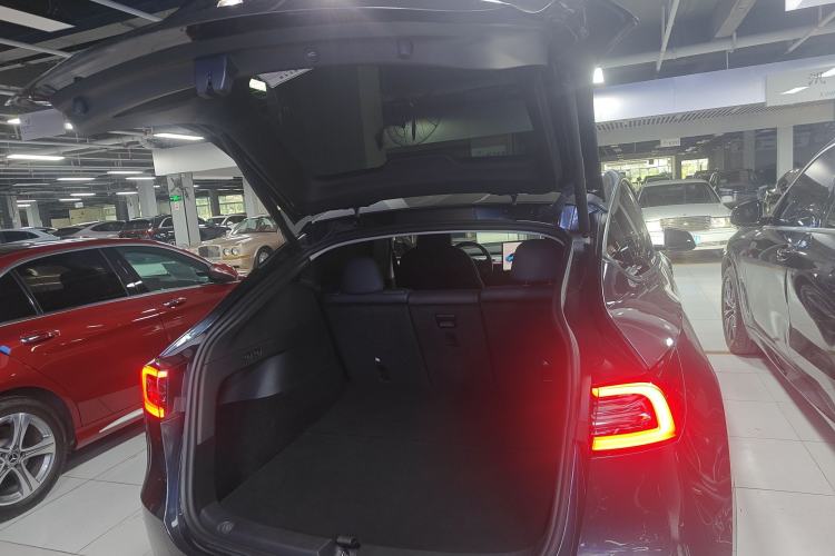 Used Tesla Model Y 2024 Rear-Wheel-Drive Version Trunk