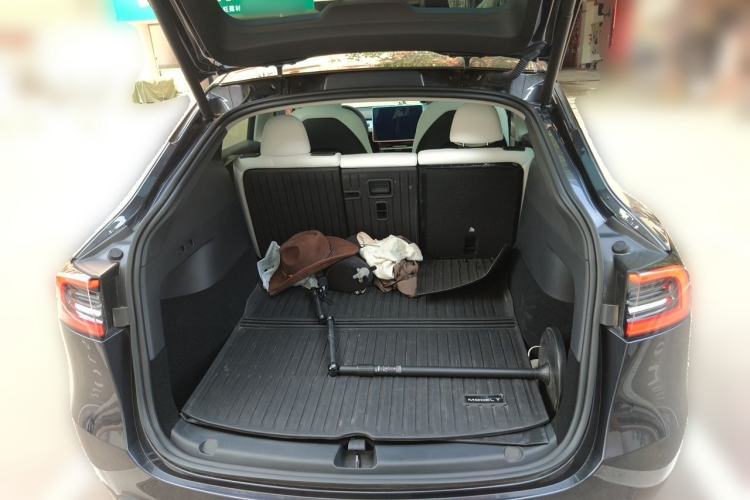 Used Tesla Model Y 2024 Rear-Wheel-Drive Version Trunk