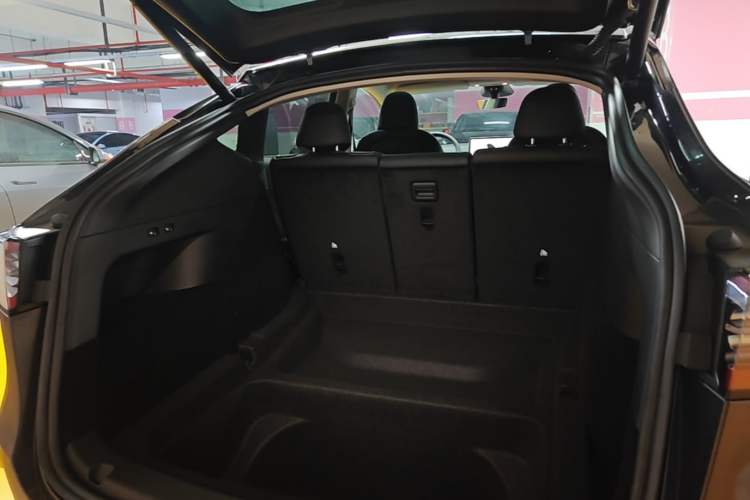 Used Tesla Model Y 2024 Rear-Wheel-Drive Version Trunk