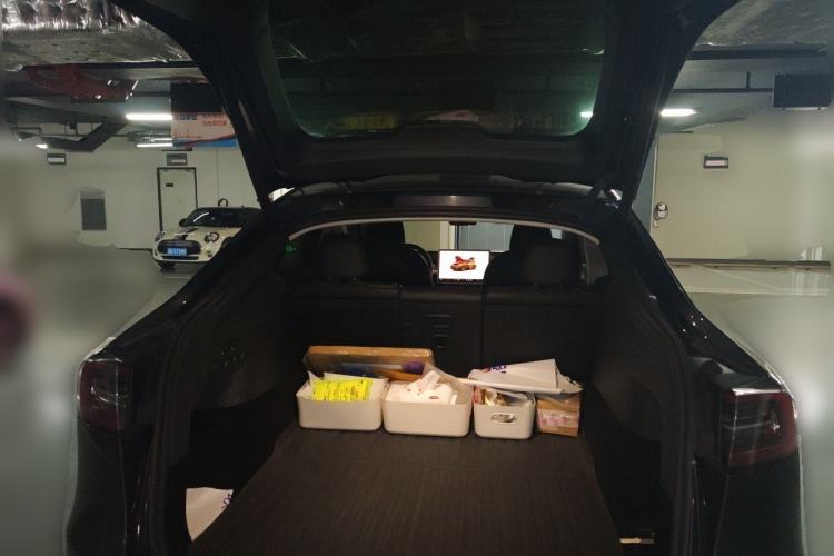 Used Tesla Model Y 2024 Rear-Wheel-Drive Version Trunk