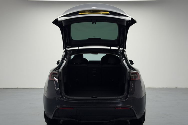 Used Tesla Model Y 2024 Rear-Wheel-Drive Version Trunk
