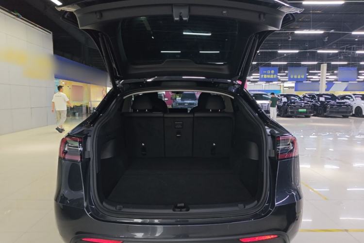 Used Tesla Model Y 2024 Rear-Wheel-Drive Version Trunk