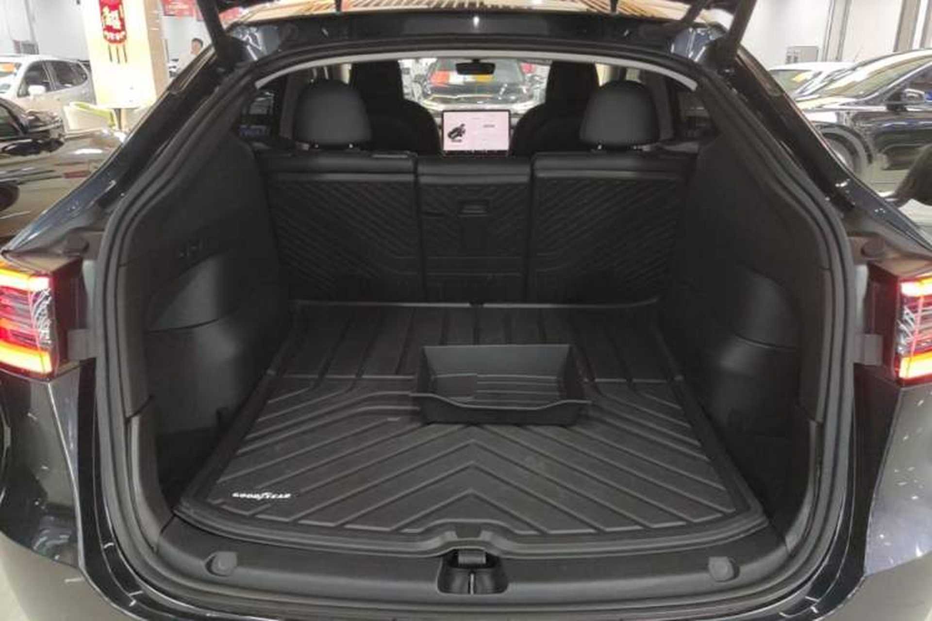 Used Tesla Model Y 2024 Rear-Wheel-Drive Version Trunk
