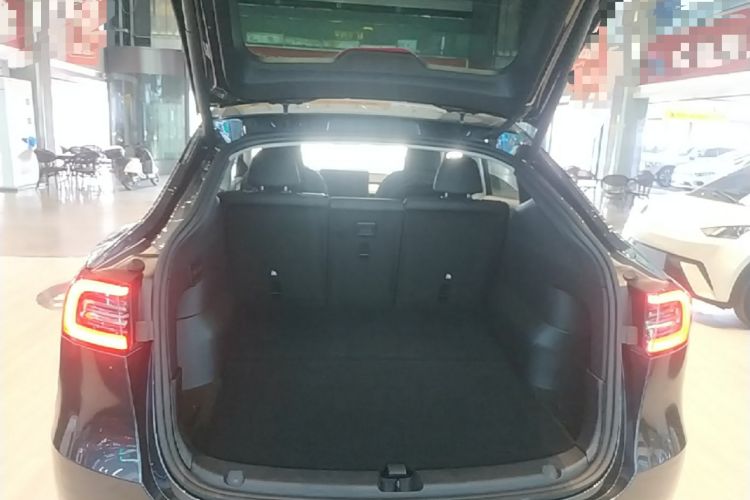 Used Tesla Model Y 2024 Rear-Wheel-Drive Version Trunk