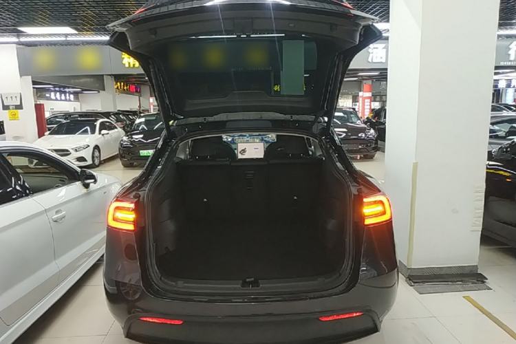 Used Tesla Model Y 2024 Rear-Wheel-Drive Version Trunk