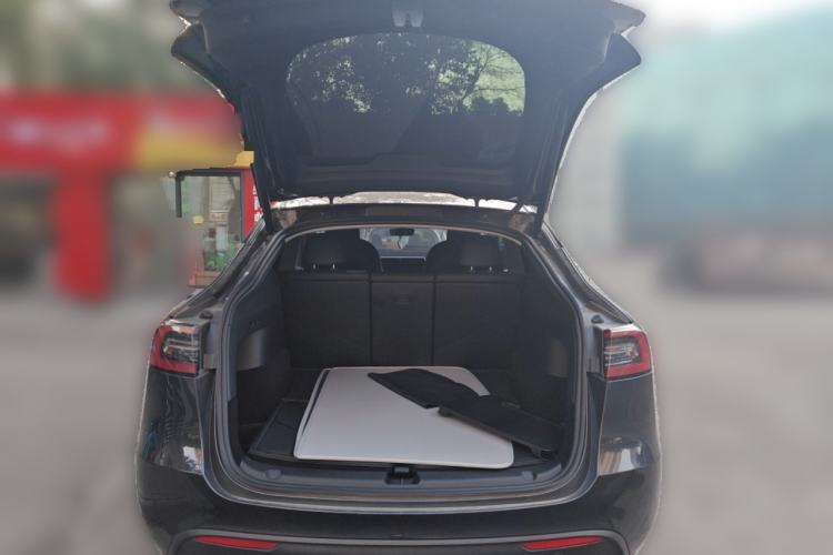 Used Tesla Model Y 2024 Rear-Wheel-Drive Version Trunk