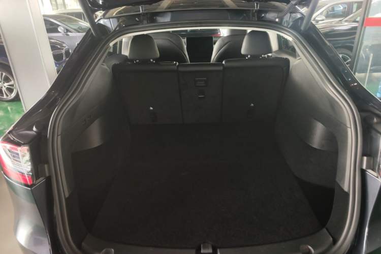 Used Tesla Model Y 2024 Rear-Wheel-Drive Version Trunk