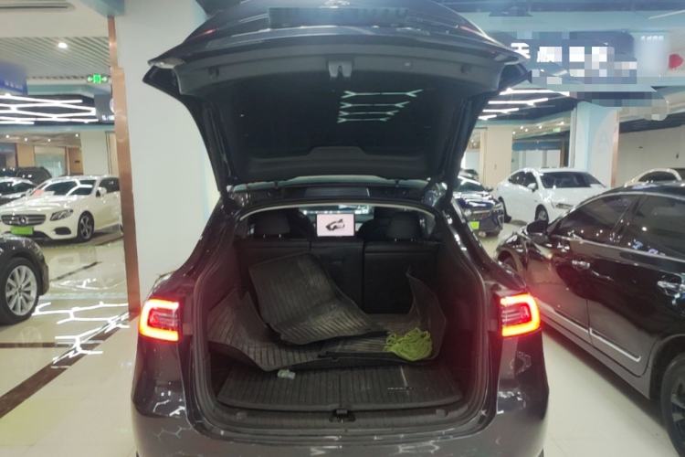 Used Tesla Model Y 2024 Rear-Wheel-Drive Version Trunk