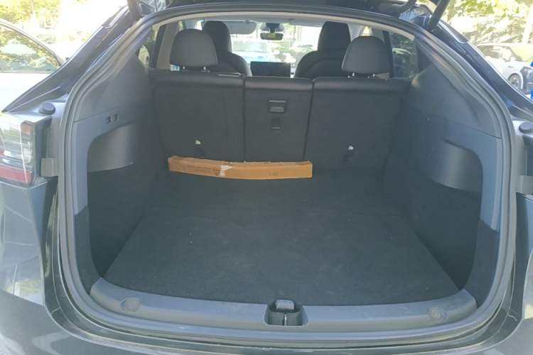 Used Tesla Model Y 2024 Rear-Wheel-Drive Version Trunk