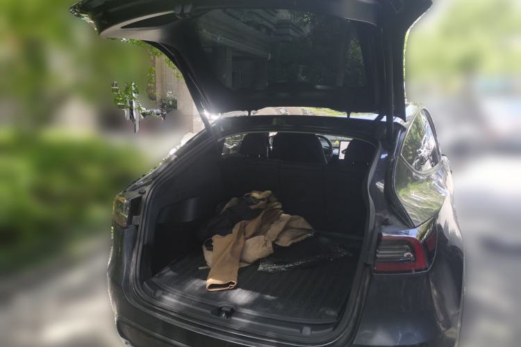 Used Tesla Model Y 2024 Rear-Wheel-Drive Version Trunk