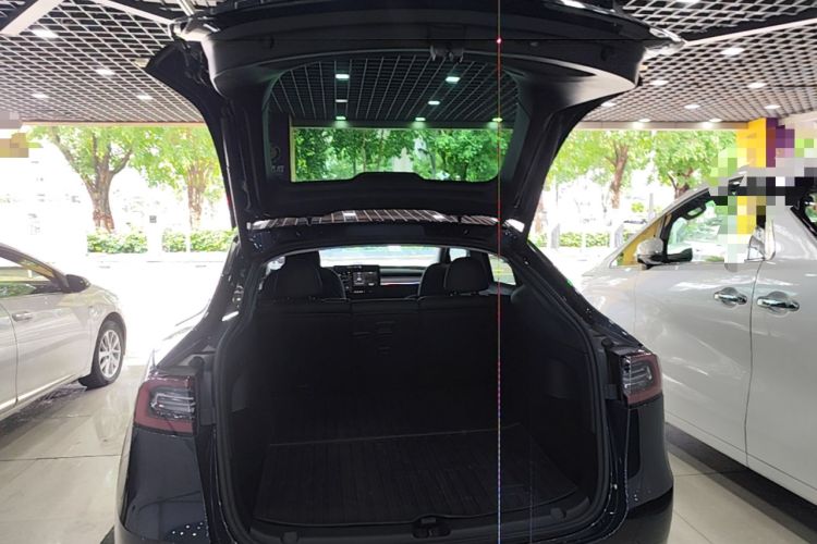 Used Tesla Model Y 2024 Rear-Wheel-Drive Version Trunk