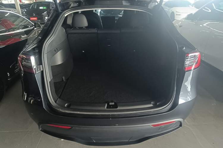 Used Tesla Model Y 2024 Rear-Wheel-Drive Version Trunk