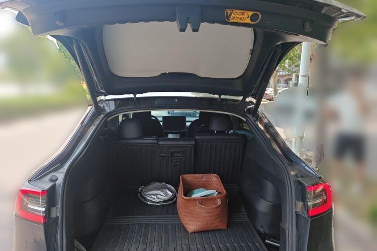 Used Tesla Model Y 2024 Rear-Wheel-Drive Version Trunk
