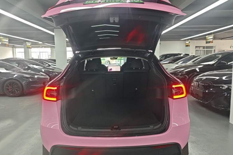 Used Tesla Model Y 2024 Rear-Wheel-Drive Version Trunk