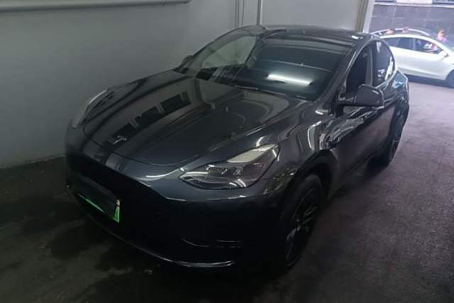 Used Tesla Model Y 2024 Long-Range All-Wheel-Drive Version