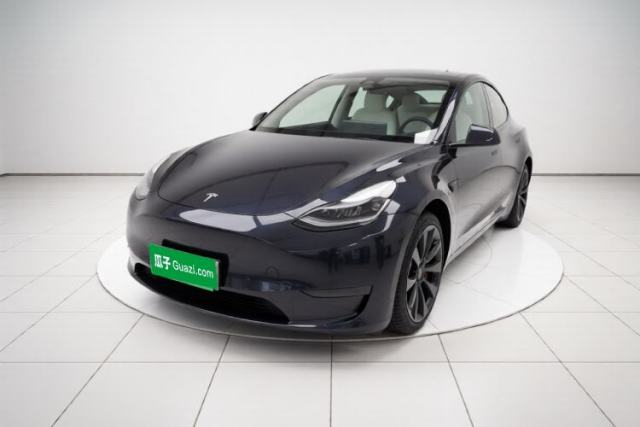 Tesla Model Y 2024 Long-Range All-Wheel-Drive Version usado