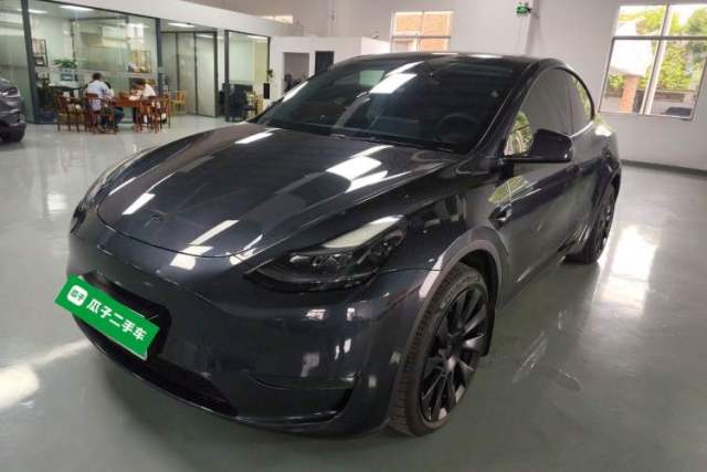 Used Tesla Model Y 2024 Long-Range All-Wheel-Drive Version