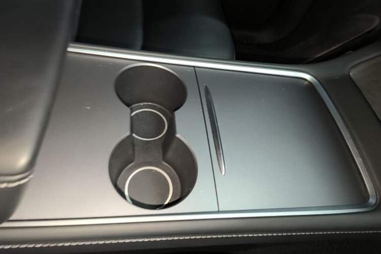 Used Tesla Model Y 2024 Rear-Wheel-Drive Version Vehicle Key