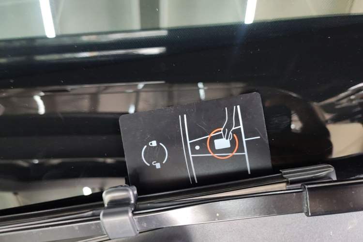 Used Tesla Model Y 2024 Rear-Wheel-Drive Version Vehicle Key