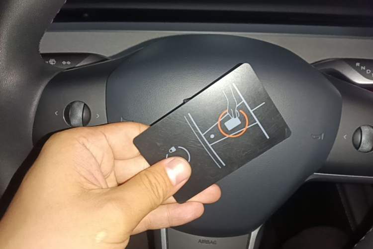 Used Tesla Model Y 2024 Rear-Wheel-Drive Version Vehicle Key