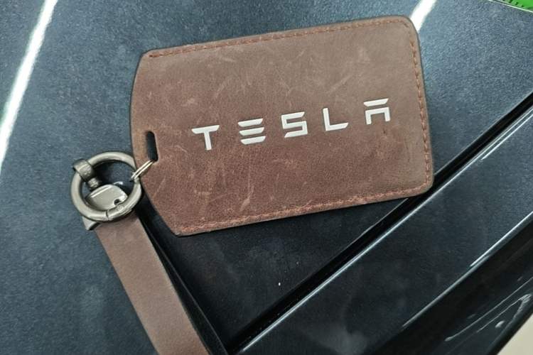 Used Tesla Model Y 2024 Rear-Wheel-Drive Version Vehicle Key