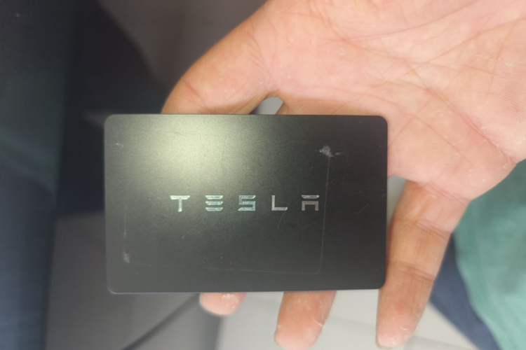 Used Tesla Model Y 2024 Long-Range All-Wheel-Drive Version Vehicle Key