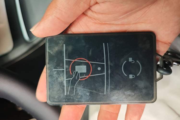 Used Tesla Model Y 2024 Rear-Wheel-Drive Version Vehicle Key