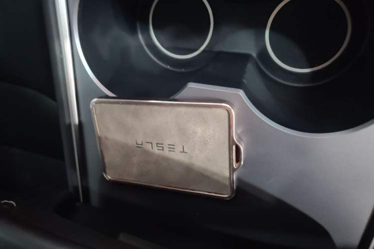 Used Tesla Model Y 2024 Rear-Wheel-Drive Version Vehicle Key