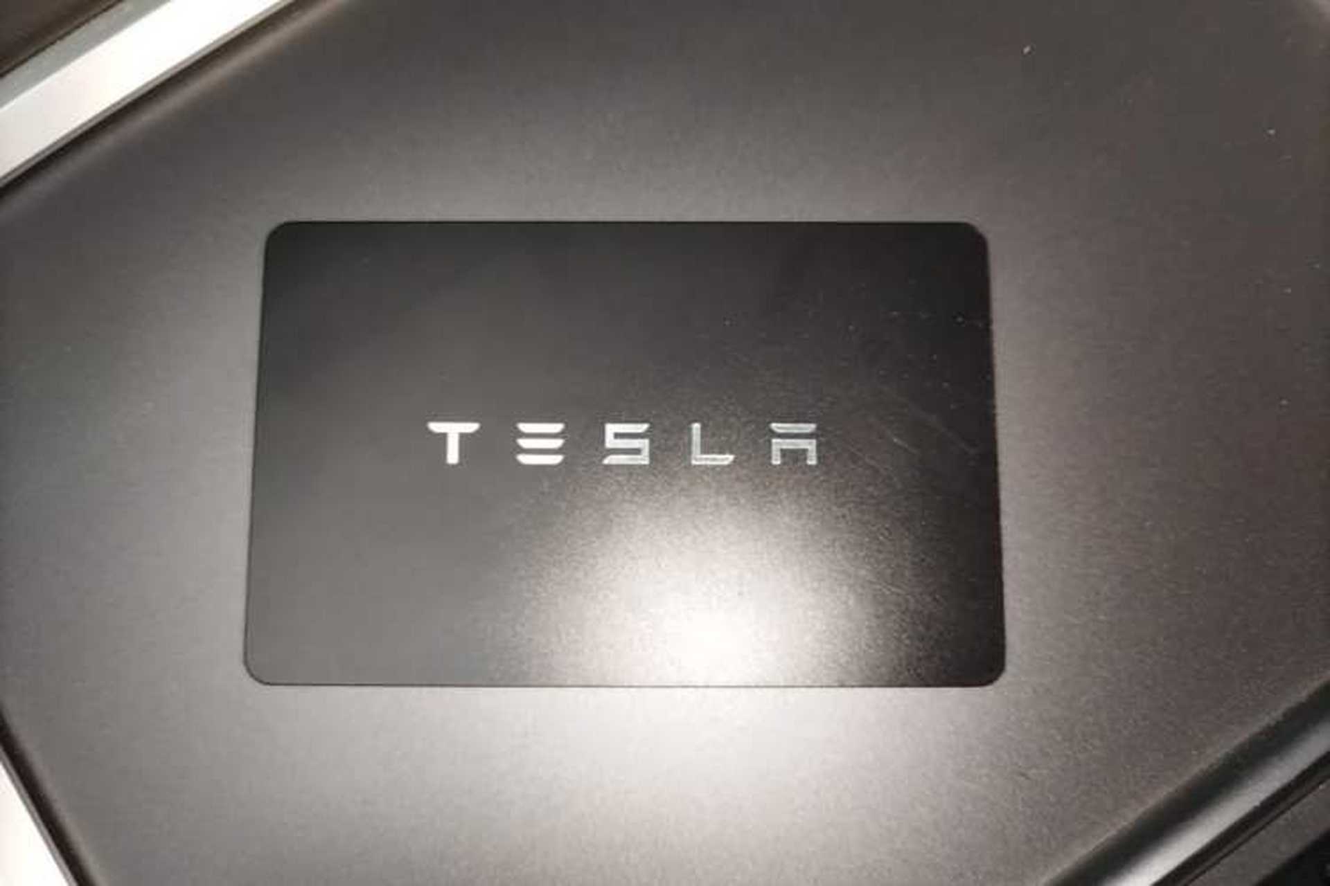 Used Tesla Model Y 2024 Long-Range All-Wheel-Drive Version Vehicle Key