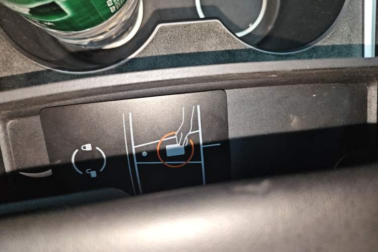 Used Tesla Model Y 2024 Rear-Wheel-Drive Version Vehicle Key