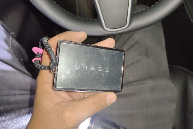 Used Tesla Model Y 2024 Rear-Wheel-Drive Version Vehicle Key