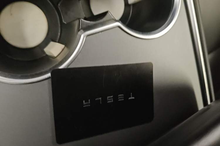 Used Tesla Model Y 2024 Rear-Wheel-Drive Version Vehicle Key