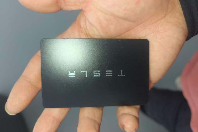 Used Tesla Model Y 2024 Long-Range All-Wheel-Drive Version Vehicle Key