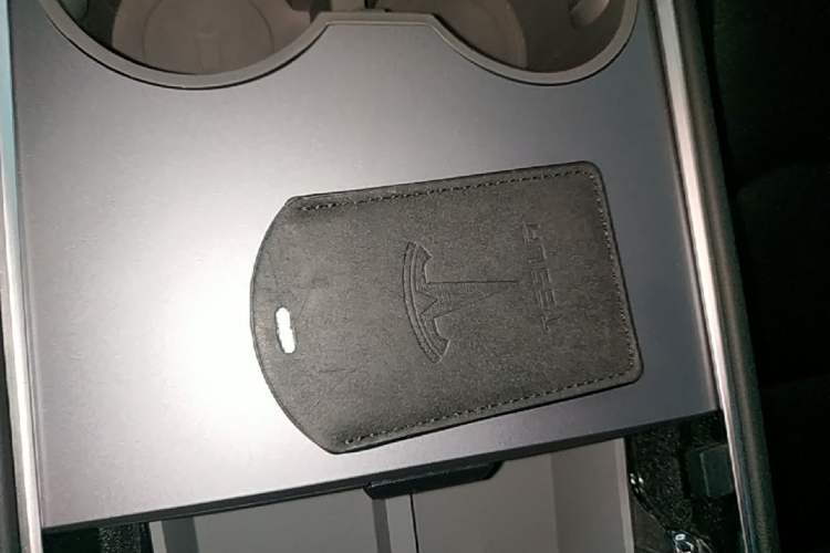 Used Tesla Model Y 2024 Rear-Wheel-Drive Version Vehicle Key