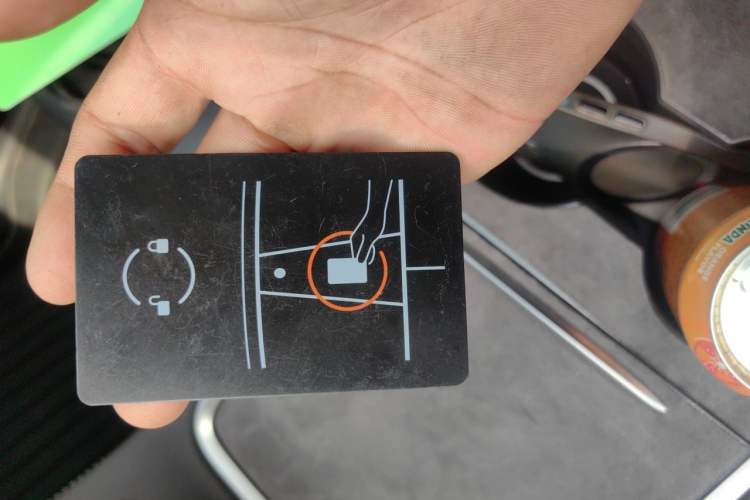 Used Tesla Model Y 2024 Rear-Wheel-Drive Version Vehicle Key
