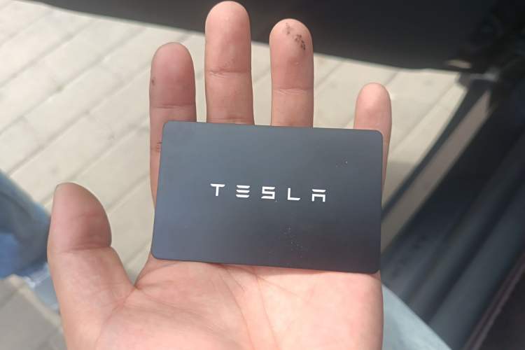 Used Tesla Model Y 2024 Rear-Wheel-Drive Version Vehicle Key