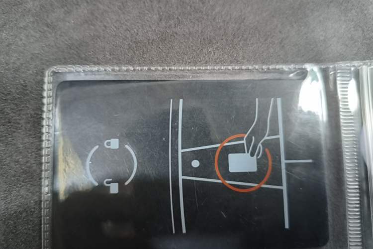 Used Tesla Model Y 2024 Rear-Wheel-Drive Version Vehicle Key