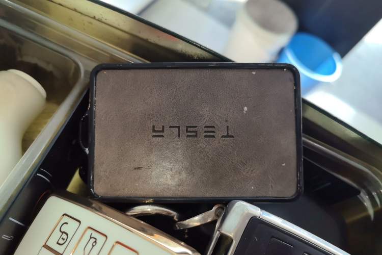 Used Tesla Model Y 2024 Rear-Wheel-Drive Version Vehicle Key