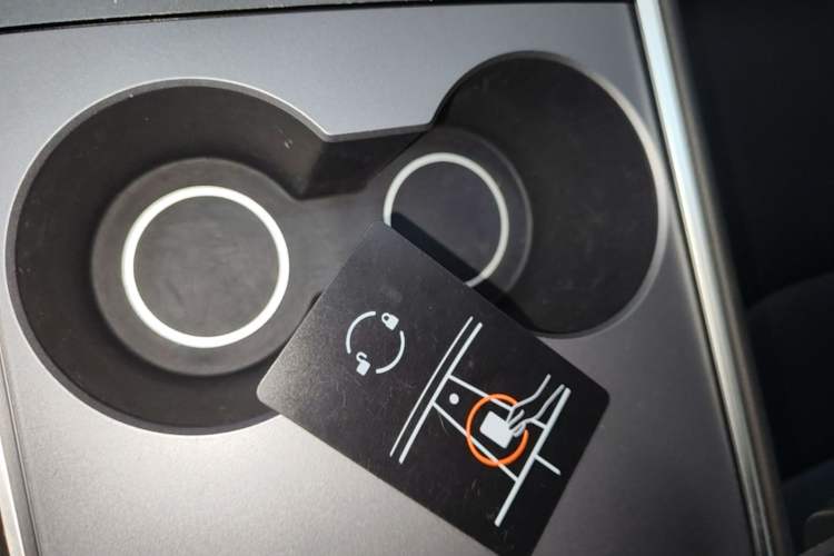 Used Tesla Model Y 2024 Rear-Wheel-Drive Version Vehicle Key
