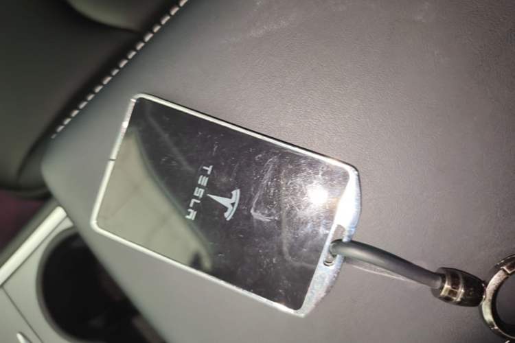 Used Tesla Model Y 2024 Rear-Wheel-Drive Version Vehicle Key