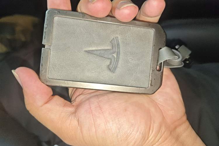 Used Tesla Model Y 2024 Rear-Wheel-Drive Version Vehicle Key