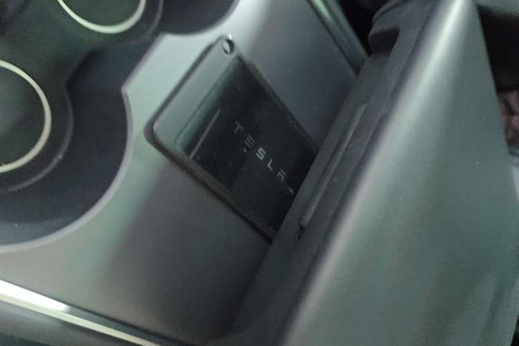 Used Tesla Model Y 2024 Rear-Wheel-Drive Version Vehicle Key
