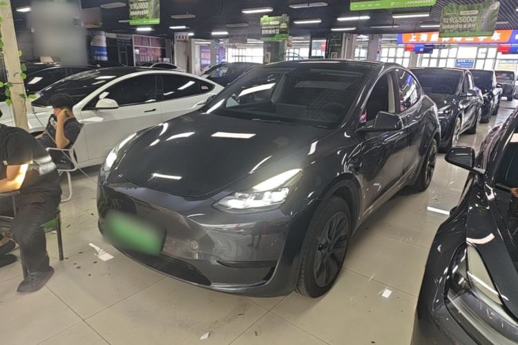 Tesla Model Y 2024 Rear-Wheel-Drive Version